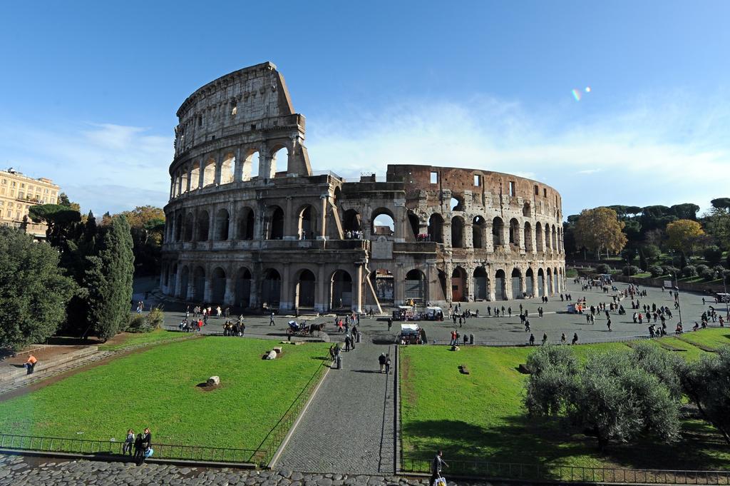 Happy Holidays * Roma